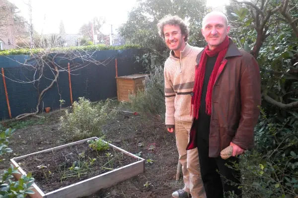 Andréas et Luis au jardin