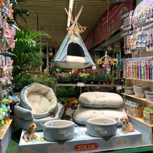 Rayon animalerie de la æjardinerie Au Parfait Jardinier