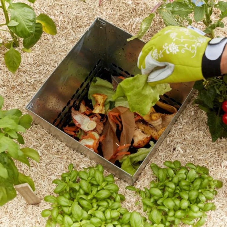 Colonne de compostage du Keyhole Garden