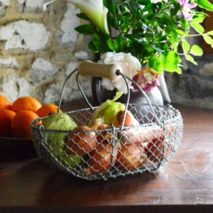 Panier de récoltes artisanal