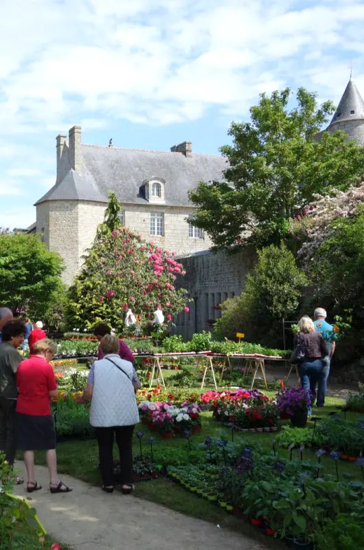 Marché aux fleurs de Pont-l'Abbé
