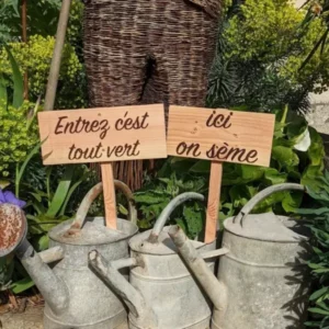 Pancarte en bois gravée pour le jardin
